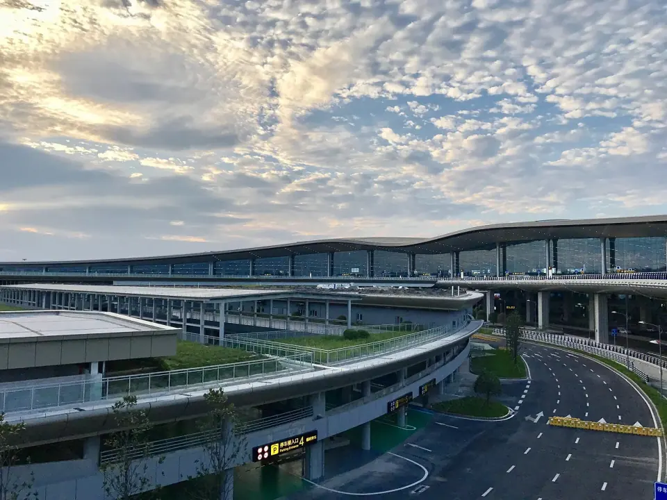 Elevated approach roads and Terminal 3 at Chongqing Jiangbei International Airport